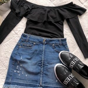 Raw hem jean skirt